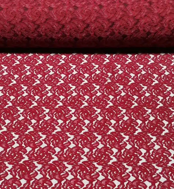elastichna-dantela-bordo